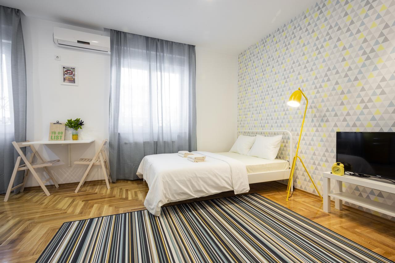 Giallo Apartment - Free Private Parking Novi Sad Eksteriør billede