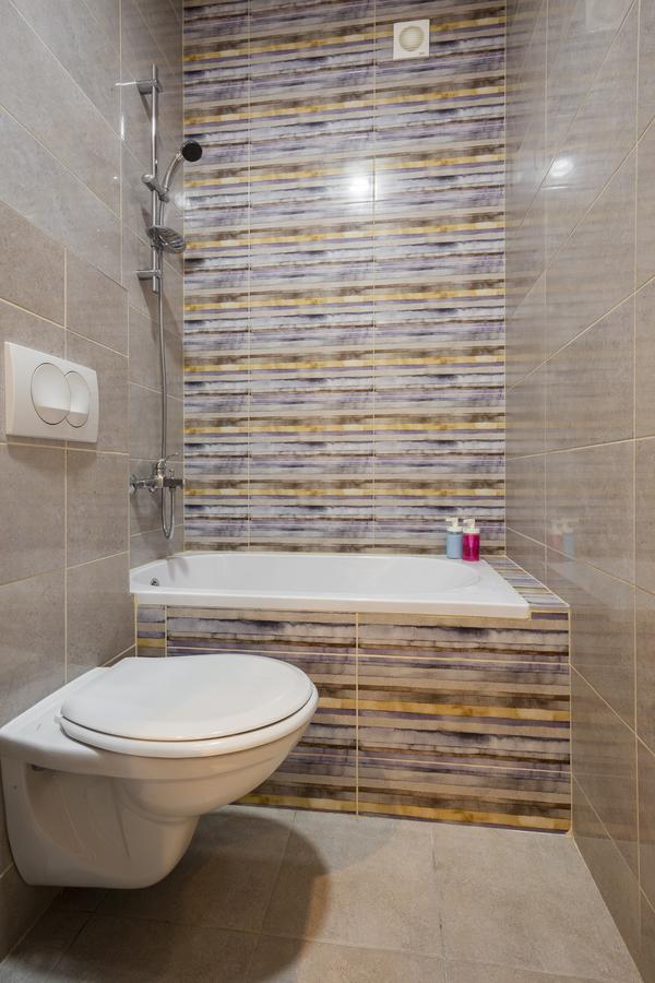 Giallo Apartment - Free Private Parking Novi Sad Eksteriør billede