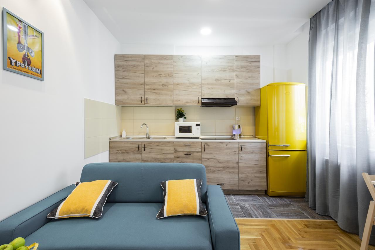 Giallo Apartment - Free Private Parking Novi Sad Eksteriør billede