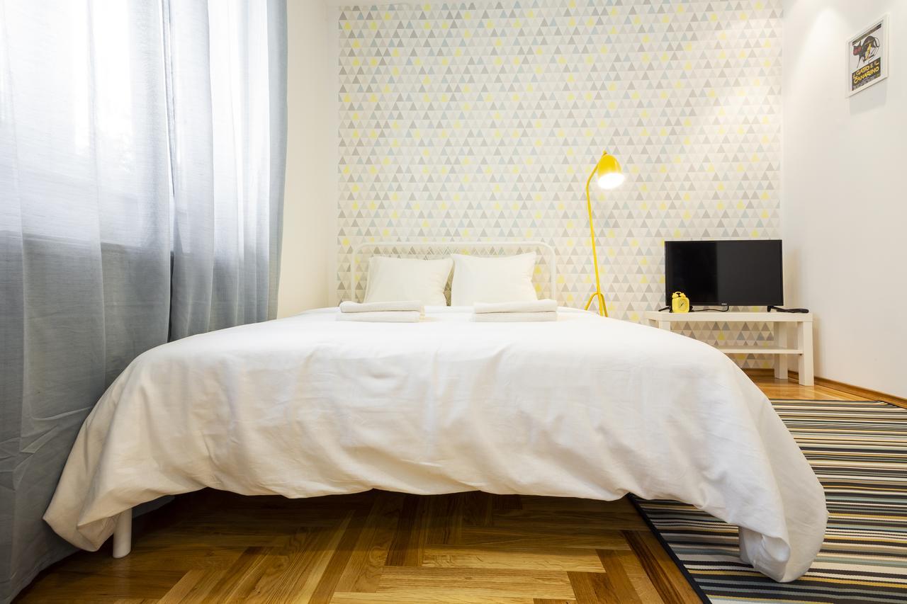 Giallo Apartment - Free Private Parking Novi Sad Eksteriør billede