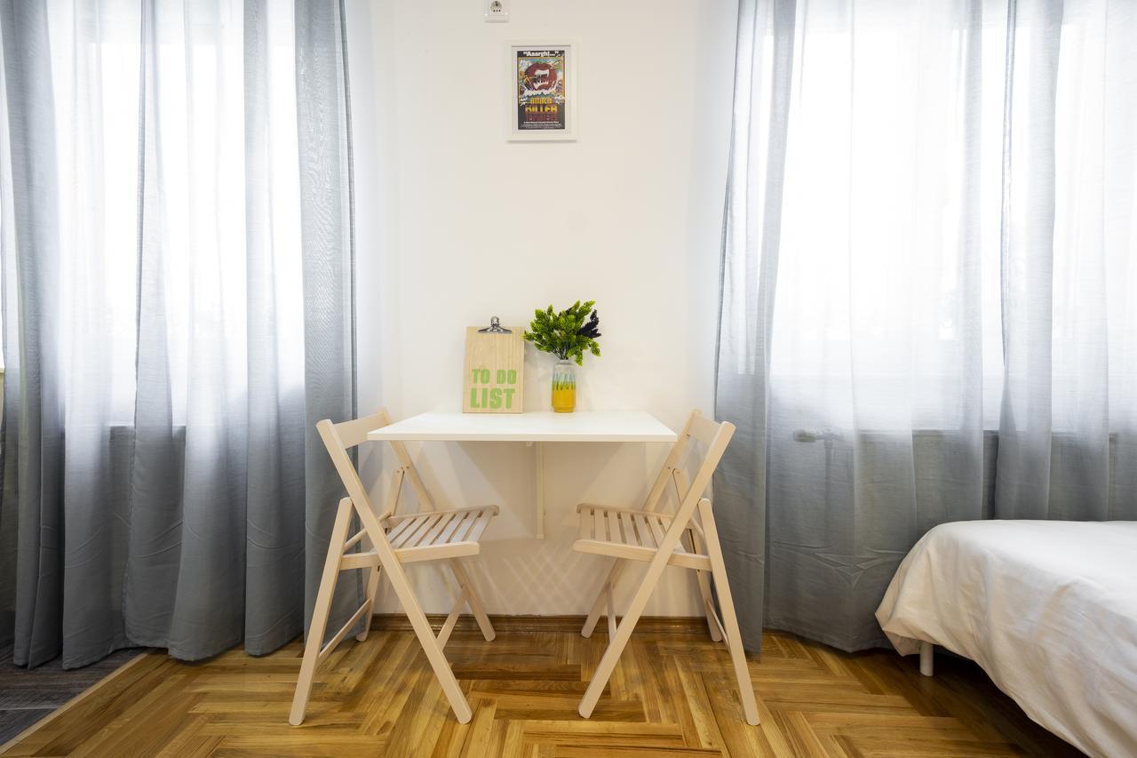 Giallo Apartment - Free Private Parking Novi Sad Eksteriør billede