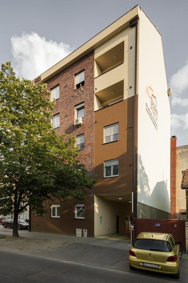 Giallo Apartment - Free Private Parking Novi Sad Eksteriør billede