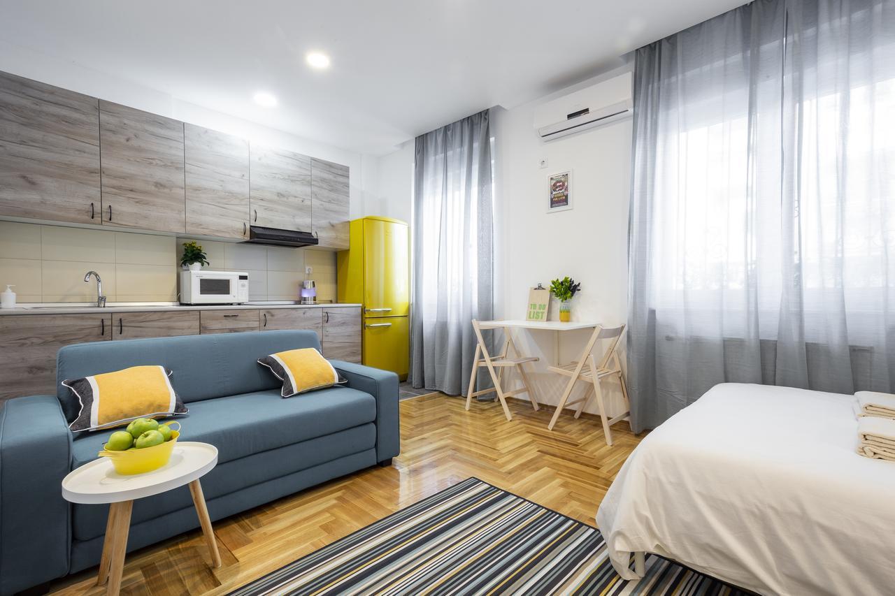 Giallo Apartment - Free Private Parking Novi Sad Eksteriør billede