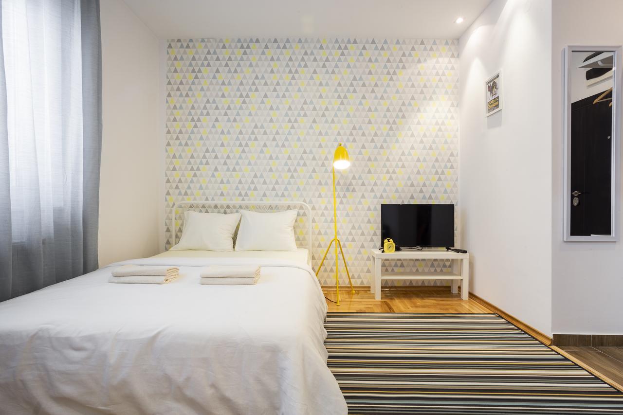 Giallo Apartment - Free Private Parking Novi Sad Eksteriør billede